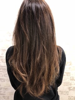 View Women's Hair, Hair Color, Brunette, Balayage, Foilayage, Highlights, Haircuts, Hairstyles, Straight - Laura (Laura) Redmond, Frisco, TX