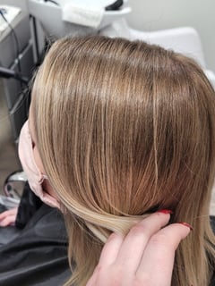View Hairstyles, Layered, Haircuts, Medium Length, Hair Length, Foilayage, Blonde, Balayage, Hair Color, Blowout, Women's Hair, Straight - Kelsey Bieber , Overland Park, KS