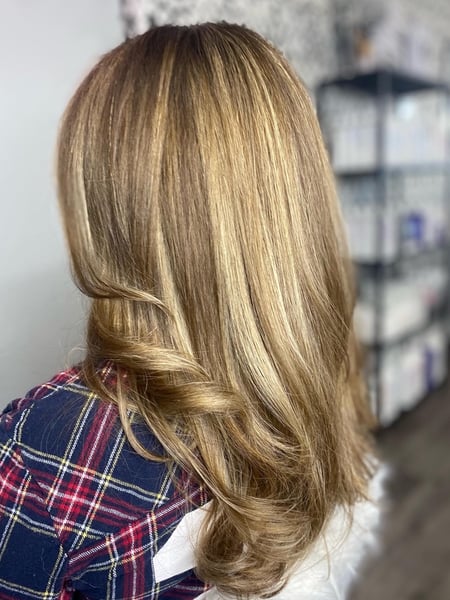 Image of  Women's Hair, Hair Color, Balayage, Blonde, Foilayage, Highlights