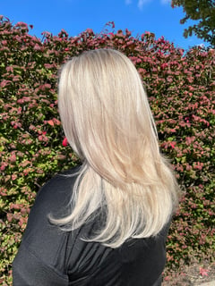 View Layered, Haircuts, Women's Hair, Highlights, Hair Color, Blonde, Blowout, Hairstyles, Straight, Natural - Micayla Owens, Knoxville, TN