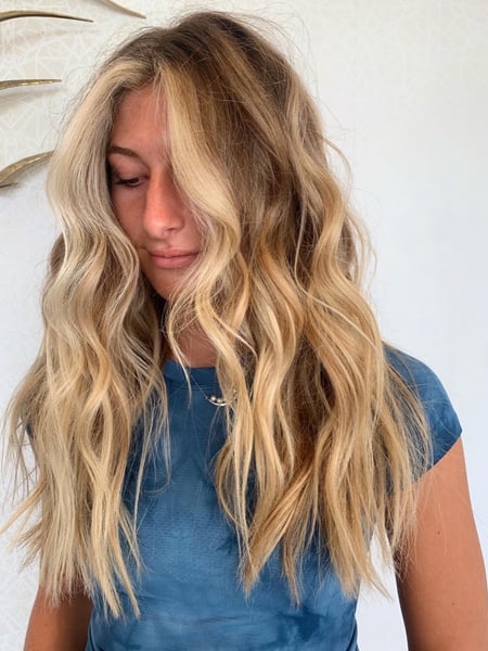 Image of  Women's Hair, Balayage, Hair Color, Blowout, Brunette, Blonde, Foilayage, Highlights, Hair Length, Long, Medium Length, Beachy Waves, Hairstyles