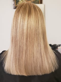 View Women's Hair, Blowout, Foilayage, Hair Color, Medium Length, Hair Length, Blunt, Haircuts - Veronique VERNHET, Bradenton, FL