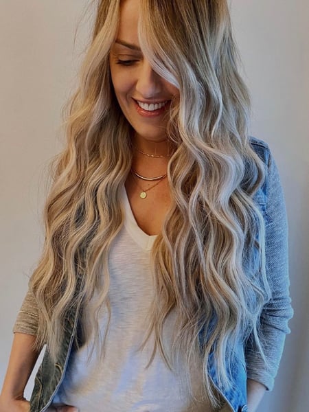 Image of  Women's Hair, Blonde, Hair Color, Ombré, Beachy Waves, Hairstyles, Hair Extensions