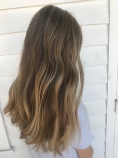 View Women's Hair, Blonde, Hair Color, Brunette, Foilayage, Highlights, Layered, Haircuts, Beachy Waves, Hairstyles - April Blackmer, Key West, FL
