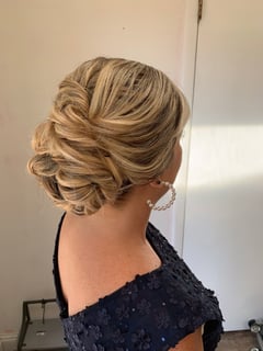 View Bridal, Women's Hair, Curly, Hairstyles, Long, Vintage, Medium Length, Shoulder Length, Hair Length - Anne Robert, Orlando, FL