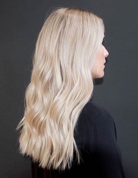 Image of  Women's Hair, Blonde, Hair Color, Foilayage, Long Hair (Mid Back Length), Hair Length, Haircut, Beachy Waves, Hairstyle