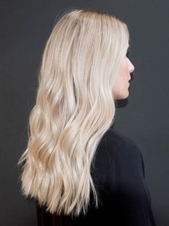 View Women's Hair, Blonde, Hair Color, Foilayage, Long, Hair Length, Haircuts, Beachy Waves, Hairstyles - Crystal Martin, San Jose, CA