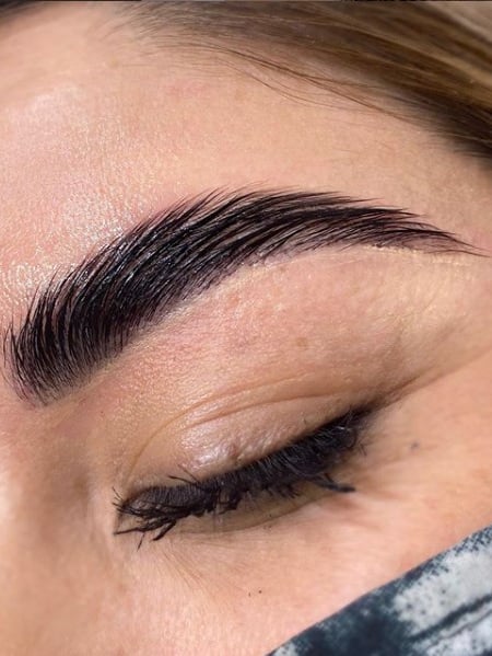Image of  Brows, Rounded, Brow Shaping, Wax & Tweeze, Brow Technique, Brow Lamination
