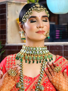 View Makeup, Pink, Gold, Colors, Glitter, Look, Bridal, Skin Tone, Olive - Lavisha Madani, Delhi, IA