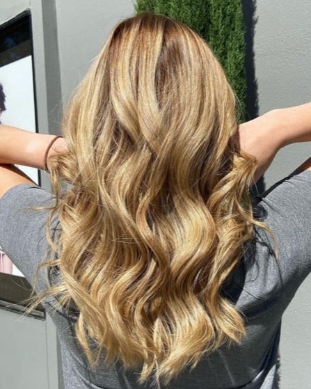 Image of  Women's Hair, Blonde, Hair Color, Beachy Waves, Hairstyles