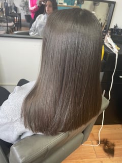 View Women's Hair, Blowout, Hairstyles, Hair Texture, 2B, Silk Press, Permanent Hair Straightening - Taylor Bailey, Pittsburgh, PA