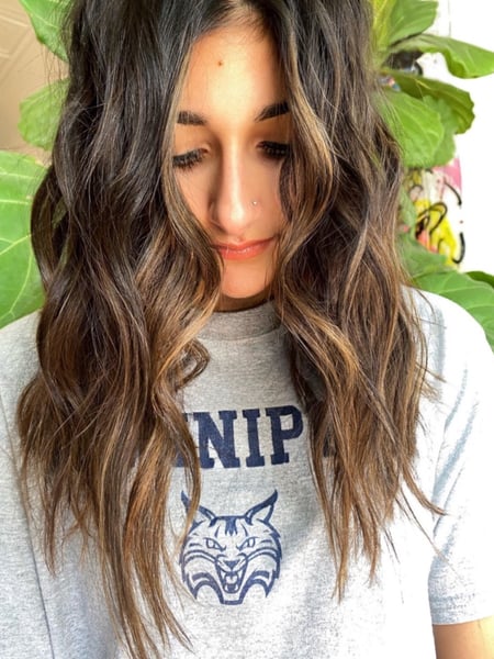 Image of  Women's Hair, Brunette, Hair Color, Foilayage, Shoulder Length, Hair Length, Beachy Waves, Hairstyles, Balayage