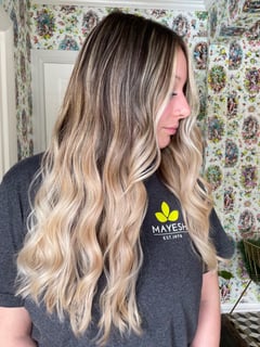 View Hairstyles, Beachy Waves, Haircuts, Layered, Long, Hair Length, Foilayage, Hair Color, Blowout, Women's Hair - Shelby Simon, Houston, TX
