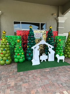 View Balloon Decor, Banner, Accents, Red, Green, Gold, Colors, Holiday, Event Type, Balloon Composition, Balloon Wall, Arrangement Type - Amianadet Melendez, Kissimmee, FL