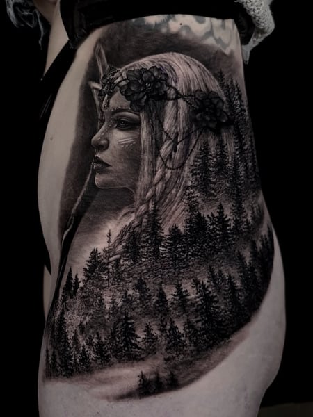 Image of  Tattoos, Tattoo Style, Tattoo Bodypart, 3D, Black & Grey, Portrait, Realism, Hip