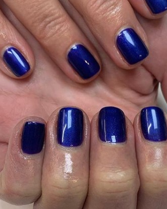 Image of  Nails, Nail Color, Blue, Acrylic, Nail Finish, Short, Nail Length, Square, Nail Shape, Mirrored, Nail Style