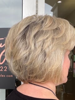 View Women's Hair, Blowout, Blonde, Hair Color, Highlights, Short Chin Length, Hair Length, Layered, Haircuts, Straight, Hairstyles - Nicole Centeno, Naples, FL