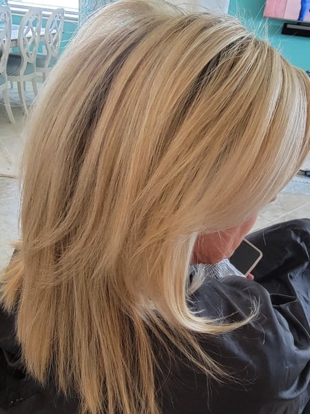 Image of  Women's Hair, Blowout, Hair Color, Blonde, Highlights, Shoulder Length, Hair Length, Layered, Haircuts