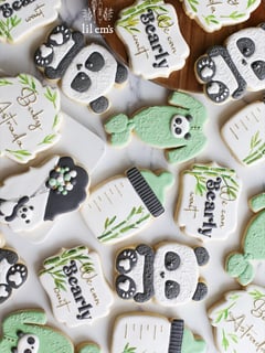 View Animals, Baby, Gold, Green, White, Theme, Black, Color, Holiday, Baby Shower, Congratulations, Children's Birthday, Occasion, Cookies - Emily Yetter, North Hollywood, CA