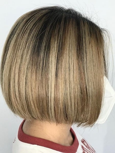 Image of  Women's Hair, Blonde, Hair Color, Short Chin Length, Hair Length, Bob, Haircuts