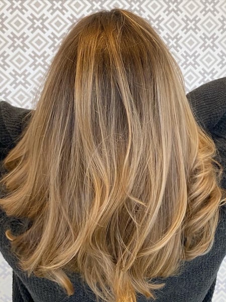 Image of  Women's Hair, Balayage, Hair Color, Blonde, Brunette, Foilayage, Highlights, Hair Length, Medium Length, Curly, Hairstyles