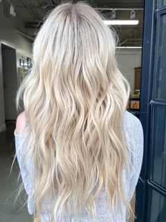 View Women's Hair, Foilayage, Hair Color, Full Color, Highlights, Silver, Color Correction, Blonde, Balayage, Shoulder Length, Hair Length, Layered, Haircuts, Beachy Waves, Hairstyles, Curly - Deylin Amaya, Los Angeles, CA