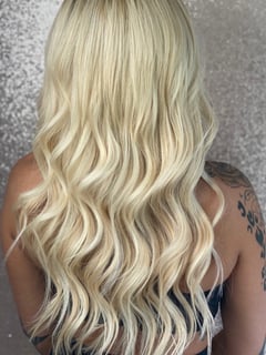 View Women's Hair, Hair Color, Blowout, Blonde, Highlights, Hair Length, Long, Haircuts, Layered, Hairstyles, Beachy Waves, Hair Extensions - Janelle Finseth, West Fargo, ND