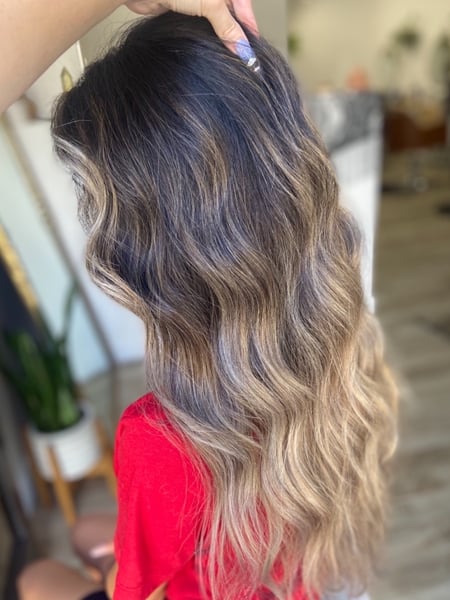 Image of  Women's Hair, Balayage, Hair Color, Blonde, Foilayage, Ombré, Silver, Long, Hair Length, Layered, Haircuts, Beachy Waves, Hairstyles