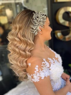 View Women's Hair, Bridal Hair, Hairstyle - Fabiola Mistelske, Orlando, FL