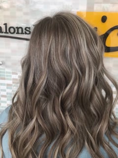 View Blowout, Beachy Waves, Hairstyle, Curls, Highlights, Blonde, Hair Color, Women's Hair - Kimberly Martin, Round Rock, TX