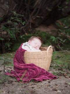 View Newborn, Photographer, Lifestyle - Joey Buyske, Billings, MT