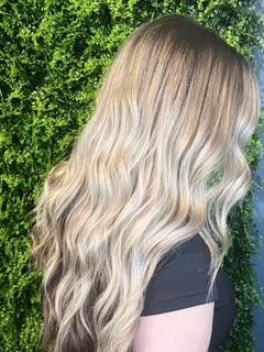 View Women's Hair, Hair Color, Balayage, Blonde, Foilayage - Brittany Chaney, 