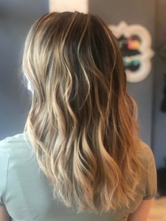 View Women's Hair, Hairstyle, Beachy Waves, Hair Length, Long Hair (Mid Back Length) - Amber Lynn, La Grange, IL