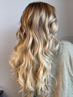 View Women's Hair, Blonde, Hair Color, Hair Extensions, Hairstyles - Kelsey Schuepbach , Overland Park, KS