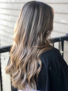 View Women's Hair, Foilayage, Hair Color, Highlights, Balayage, Beachy Waves, Hairstyles, Blunt, Haircuts, Long, Hair Length, Blowout - Myla Loecke, Ames, IA