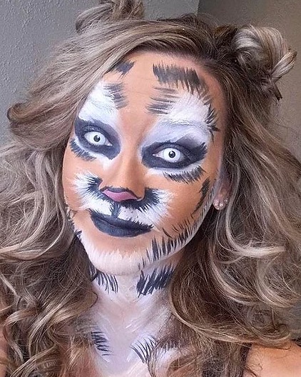 Image of  Makeup, Black, Colors, Blue, White, Halloween, Look