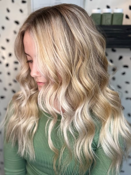 Image of  Highlights, Hair Color, Women's Hair, Blonde, Balayage, Foilayage