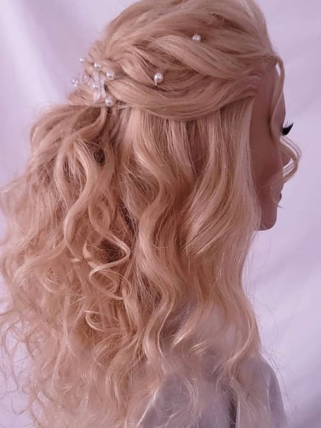 Image of  Women's Hair, Blonde, Hair Color, Long, Hair Length, Layered, Haircuts, Beachy Waves, Hairstyles, Bridal, Updo