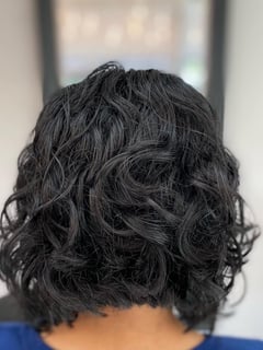 View Women's Hair, Shoulder Length, Hair Length, Curly, Haircuts, Layered, Curly, Hairstyles, 2B, Hair Texture - Lisa Badillo, Melbourne, FL