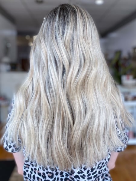 Image of  Women's Hair, Blonde, Hair Color, Highlights, Long, Hair Length, Beachy Waves, Hairstyles, Curly
