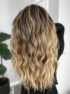 View Blonde, Hair Extensions, Hairstyle, Beachy Waves, Hair Length, Long Hair (Mid Back Length), Highlights, Hair Color, Women's Hair - DNyse Chisholm, Napa, CA