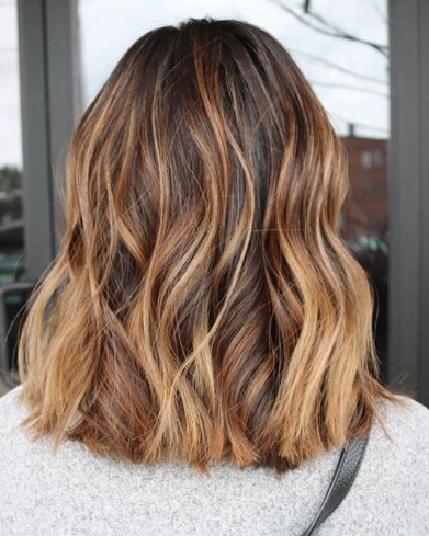 Image of  Women's Hair, Balayage, Hair Color, Brunette, Shoulder Length, Hair Length, Beachy Waves, Hairstyles
