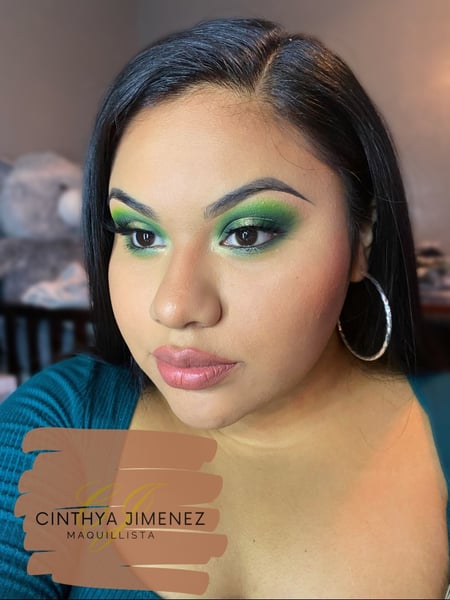 Image of  Daytime, Look, Makeup, Evening, Glam Makeup, Green, Colors, Gold, Glitter, Cosmetic