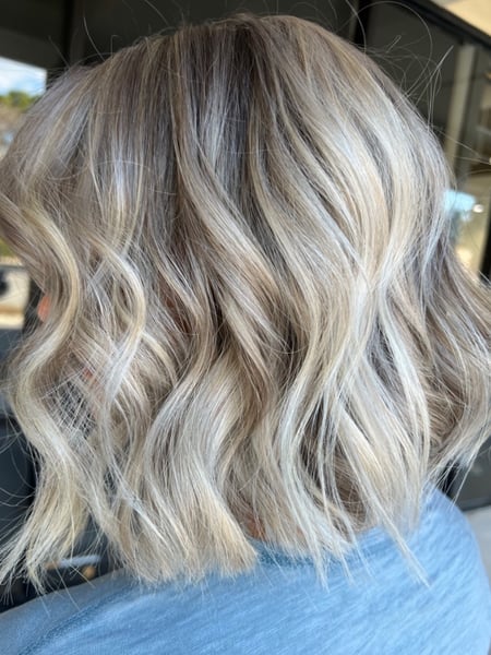 Image of  Women's Hair, Hair Color, Foilayage, Hair Length, Shoulder Length, Blunt, Haircuts, Layered, Beachy Waves, Hairstyles