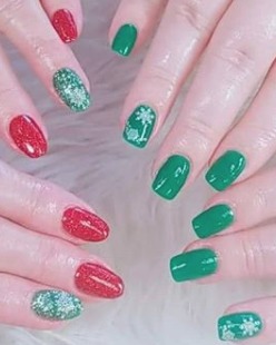 Image of  Nails, Glitter, Nail Color, Green, Red, Gel, Nail Finish, Medium, Nail Length, Almond, Nail Shape, Accent Nail, Nail Style, Hand Painted