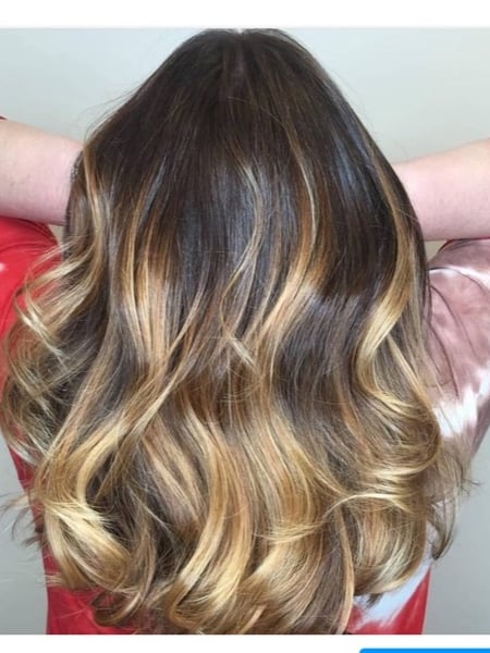 Image of  Women's Hair, Blowout, Hair Color, Balayage, Blonde, Brunette, Color Correction, Foilayage, Highlights, Ombré, Hair Length, Medium Length, Haircuts, Layered, Beachy Waves, Hairstyles, Curly