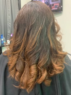 View Haircuts, Ombré, Balayage, Brunette, Blowout, Hairstyles, Women's Hair, Hair Color, Highlights, Layered, Hair Texture, Hair Length, Medium Length, Protective, 4A, Natural, Kid's Hair, Hairstyle, Curls - Kendra Curry, Houston, TX