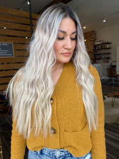View Hair Extensions, Hairstyles, Women's Hair, Beachy Waves, Highlights, Hair Color, Blonde, Foilayage - Makenzie Osterhout, Meridian, ID
