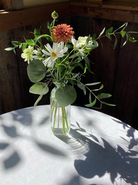 Image of  Florist, Arrangement Type, Bud Vase, Occasion, Wedding