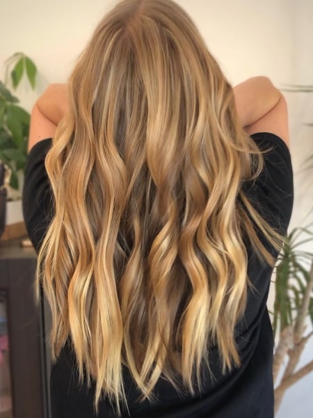 Image of  Balayage, Hair Color, Women's Hair, Highlights, Foilayage, Blonde